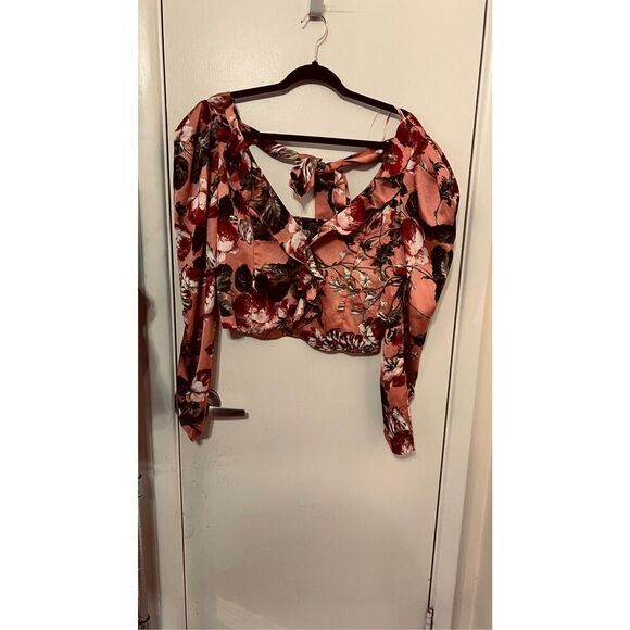 Milk & Honey Floral Long Sleeve Crop Top Tie Back SZ L - Picture 2 of 9